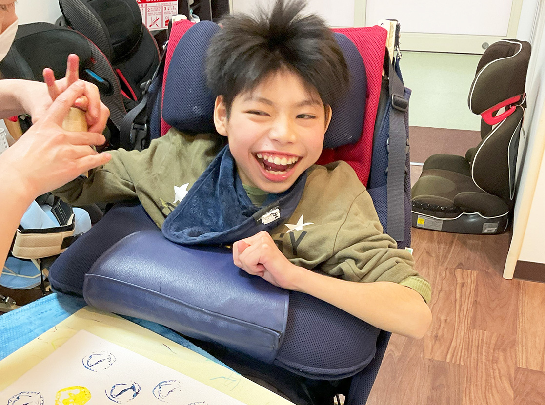 花束カレンダーづくりの様子2